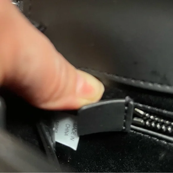 Tory Burch Quilted Black Crossbody Bag - Picture 4 of 4